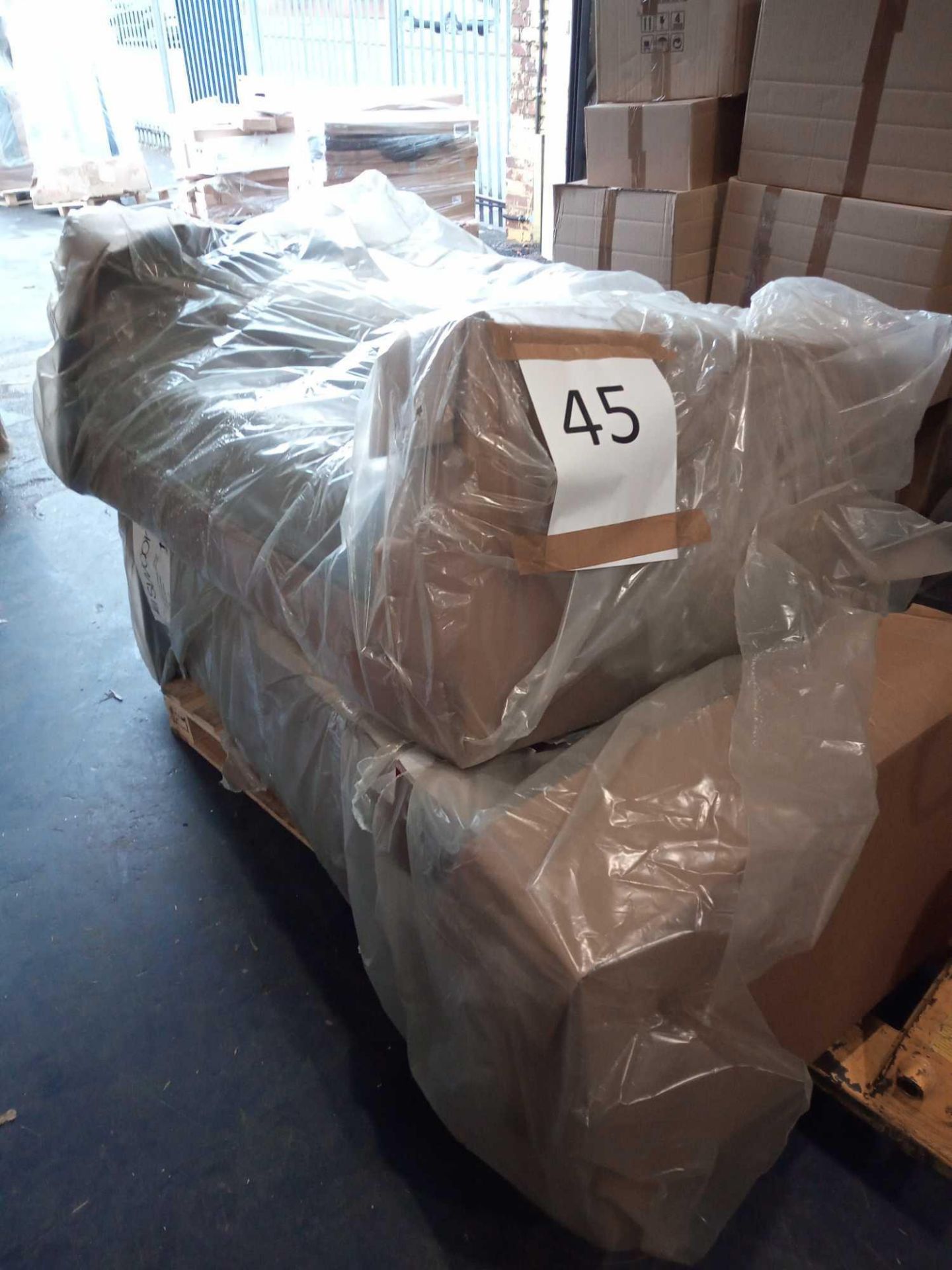 RRP £1000 - Pallet To Contain 2 Swoon Bagged Part Lot Corner Designer Sofas In Assorted Colours