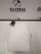 RRP £500 Lot To Contain 50 Brand New Bagged Sealed And Tagged Jacamo Gentleman's White Thermal Pants