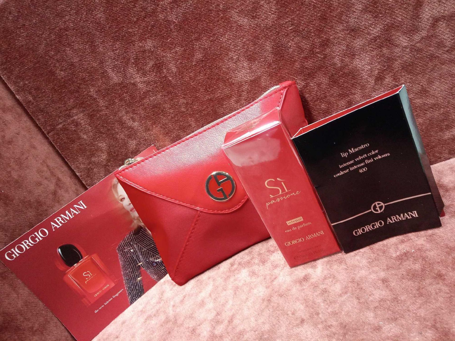 RRP £70 Brand New Giorgio Armani Beauty Si Passione Intense Gift Set To Contain Giorgio Armani Red P - Image 3 of 3