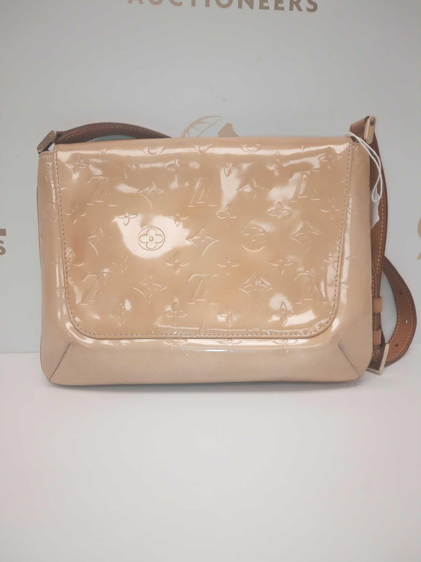 RRP £850 Louis Vuitton Thompson Street Beige Monogram Vernis Bag (Aao6876) Grade Ab
