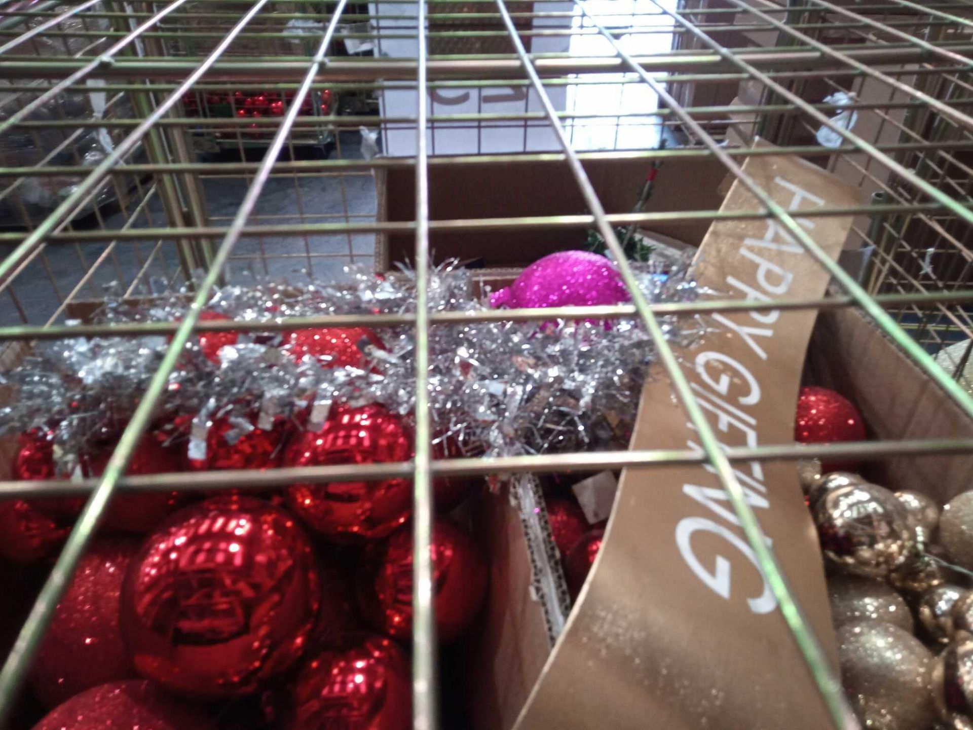 RRP £250 Cage To Contain A Large Assortment Of Top Of The Range Designer Christmas Decorations To In - Image 4 of 4