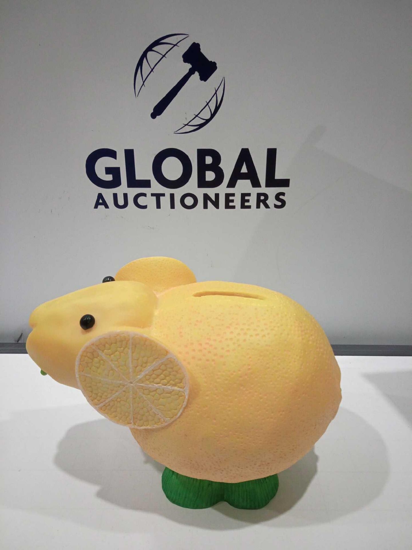 RRP £100 Lot To Contain 24 Brand New Boxed Lemon Sheep Money Banks - Image 2 of 2