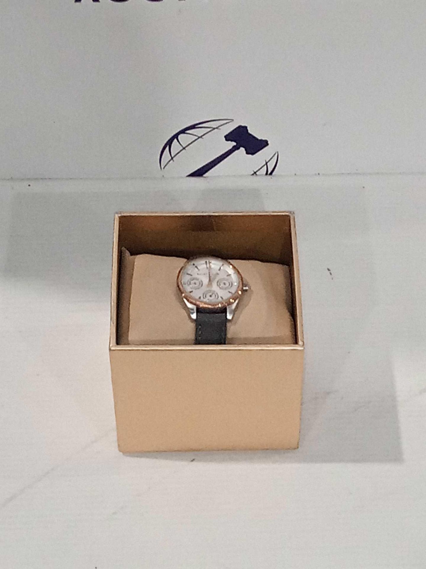 RRP £140 Boxed Bailey And Quinn London Grey Strap Ladies Thin Strap Watch - Image 2 of 2