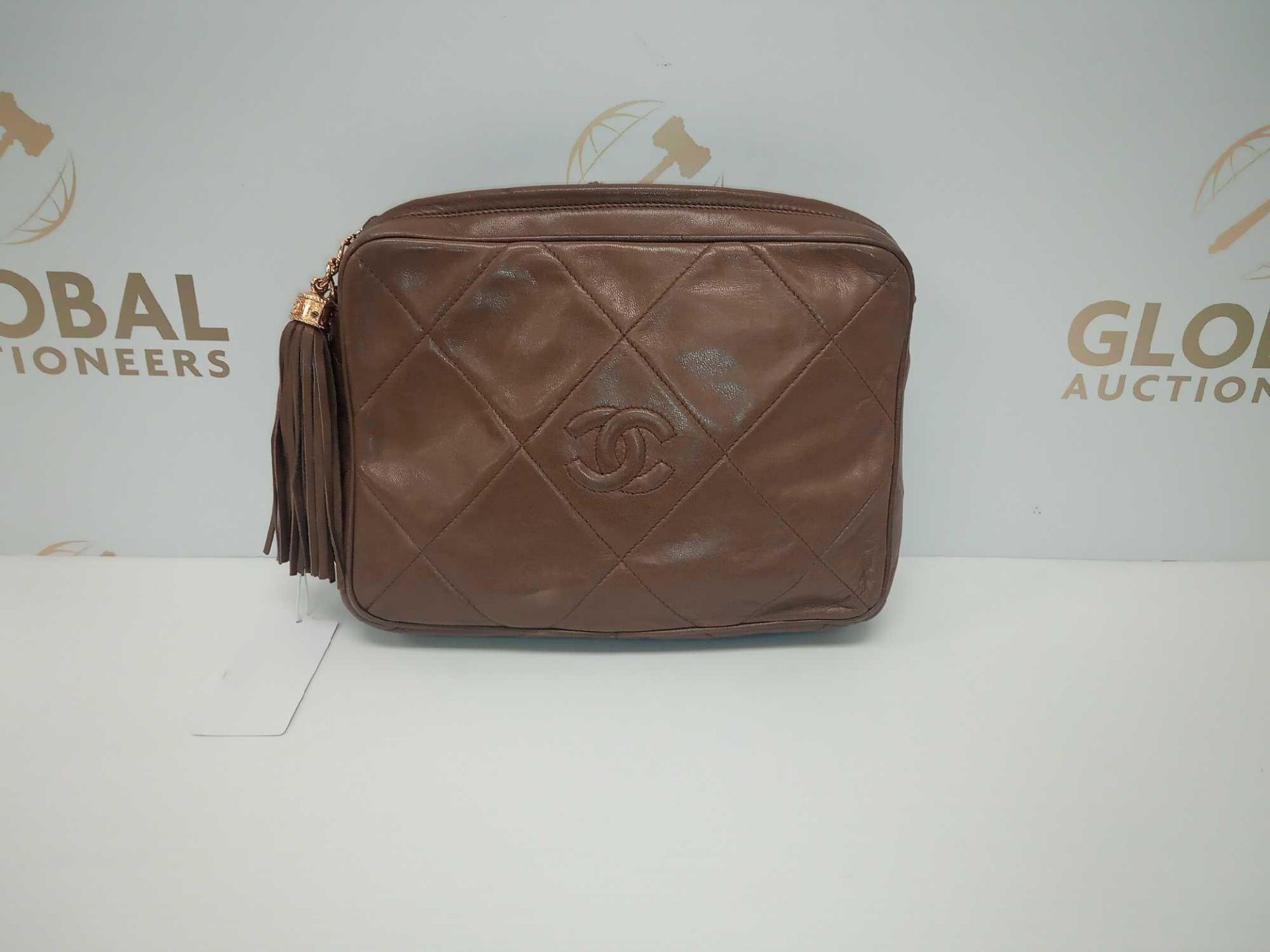 RRP £2300 Chanel Tassle Camera Bag Brown Calf Leather (Aao7818)Grade A