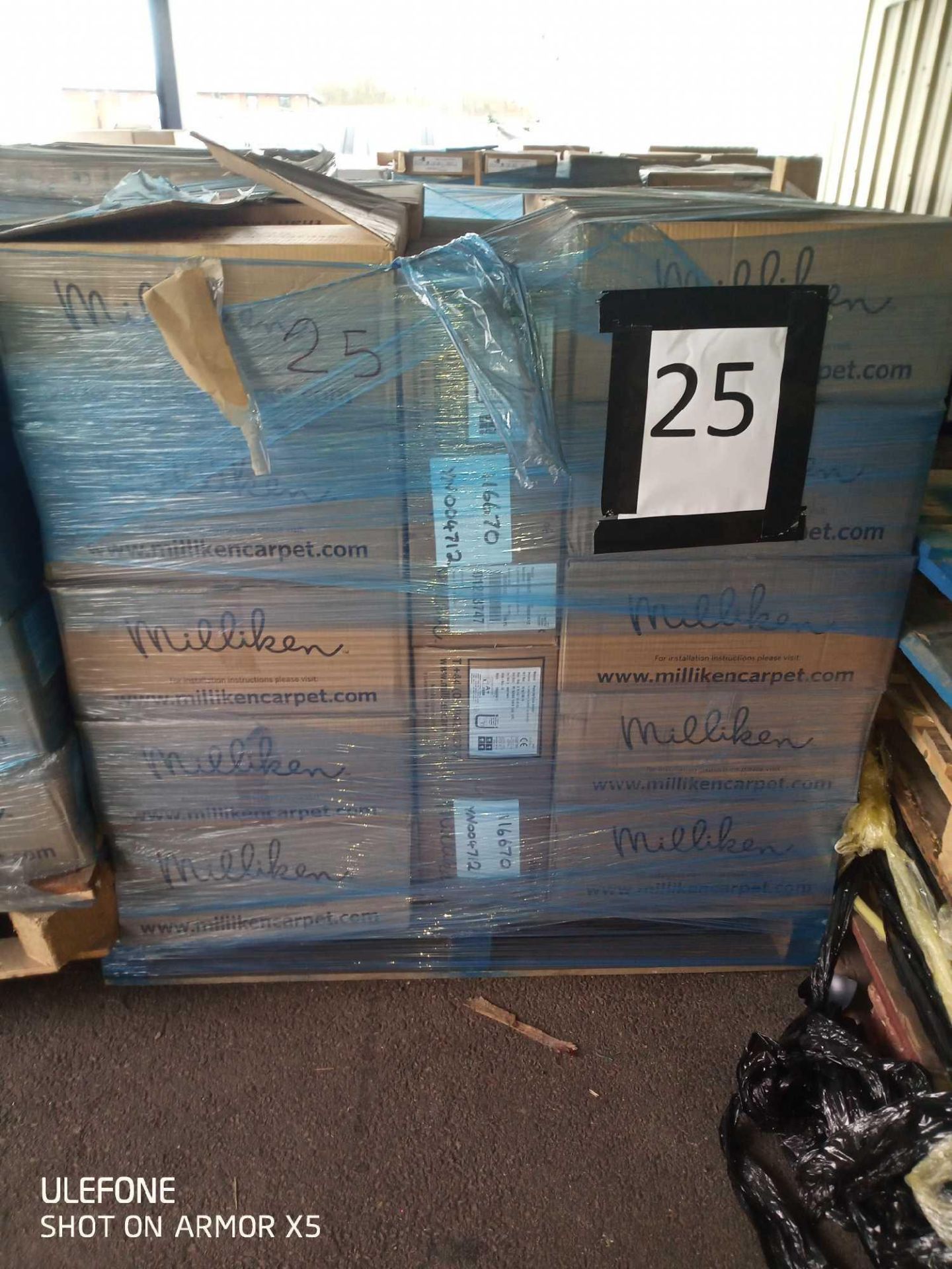 Pallet 25 Combined RRP £500 Pallet To Contain 25 Assorted Carpet Tiles 4.5-5, Sqm Per Carton All Gra