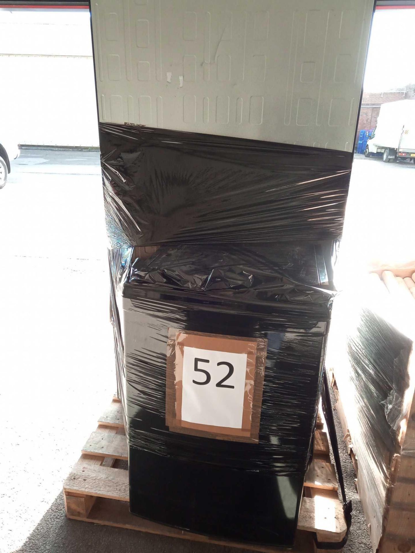 Combined RRP £1000 Pallet To Contain 2 Assorted Kitchen Domestic Appliances