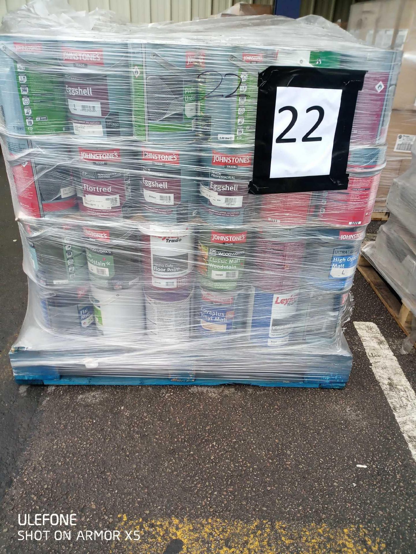 Pallet 22 Combined RRP £3600 Pallet To Contain 144 Tins Of 5Ltr Assorted Paint Selection Of Brands D