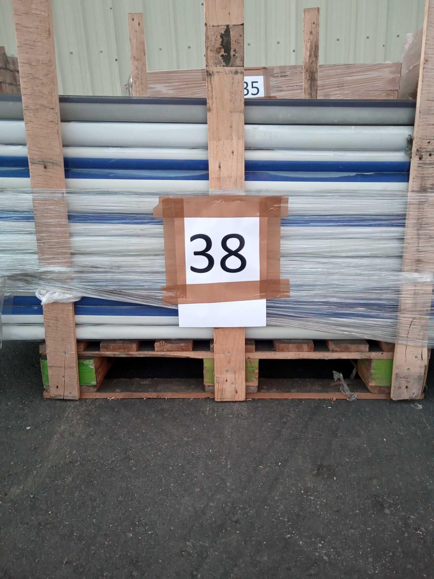 Combined RRP £2590 Pallet To Contain 288 Gardenia Black Out Blind Blue 142X180Cm All Grade A Slow