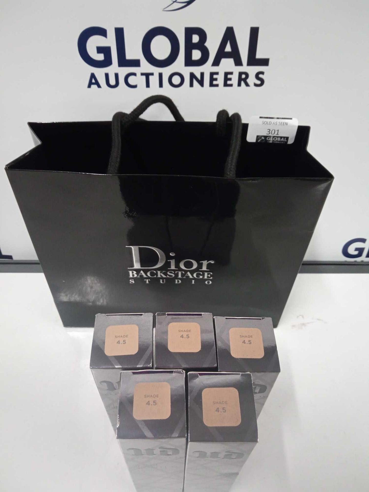 RRP £150 Gift Bag To Contain 5 Brand New Boxed Testers Of Urban Decay All Nighter Liquid Foundations - Image 2 of 2