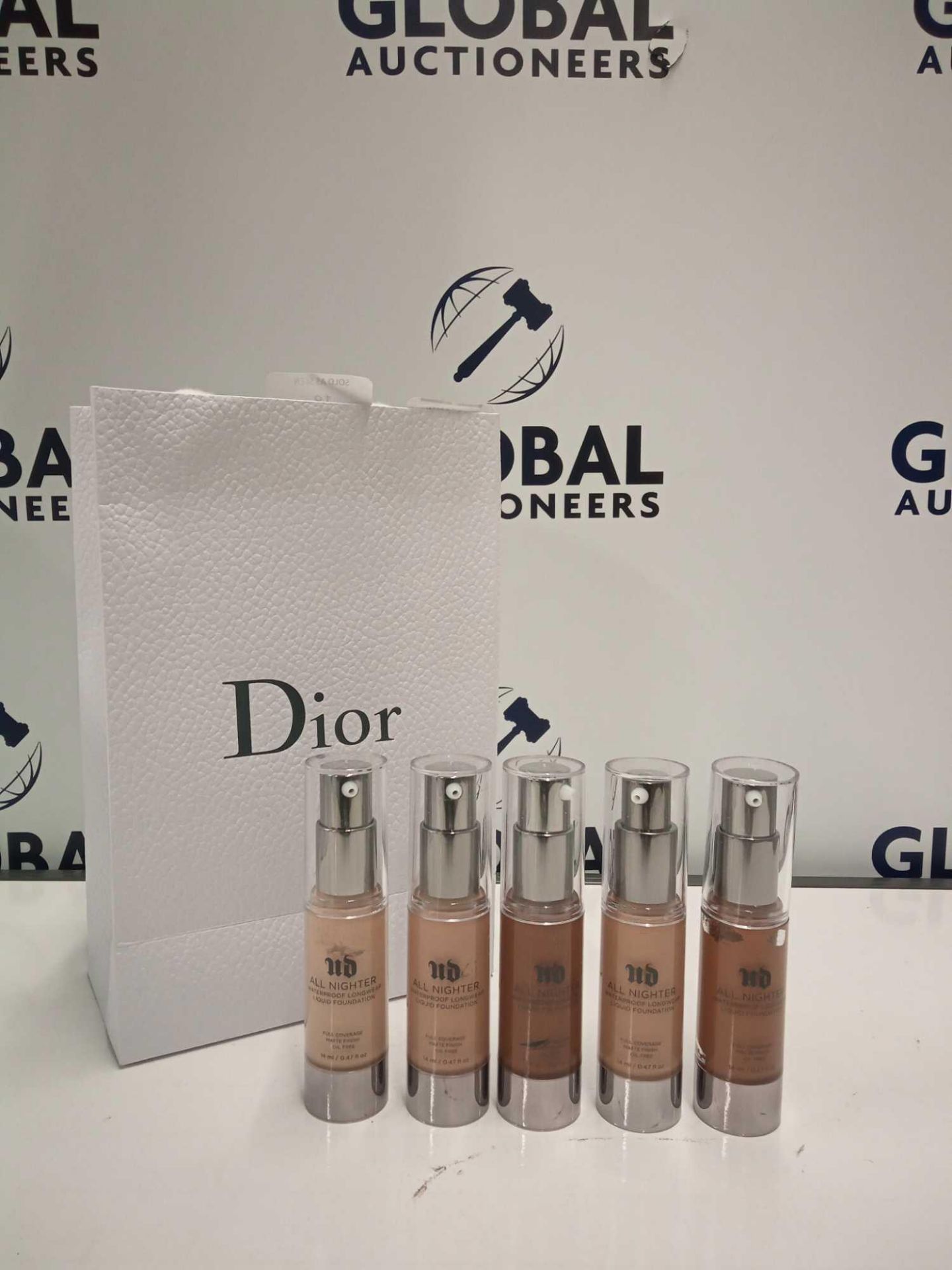 RRP £120 Dior Gift Bag To Contain 5 Brand New Unboxed Unused Testers Of Urban Decay Assorted Beauty