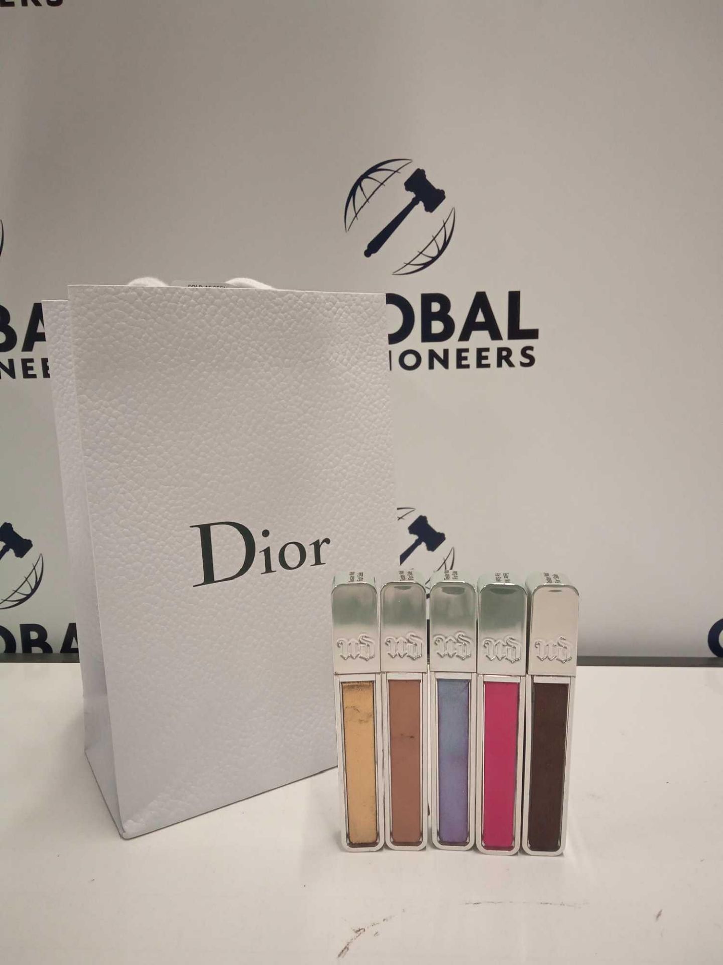 RRP £120 Dior Gift Bag To Contain 5 Brand New Unboxed Unused Testers Of Urban Decay Assorted Beauty