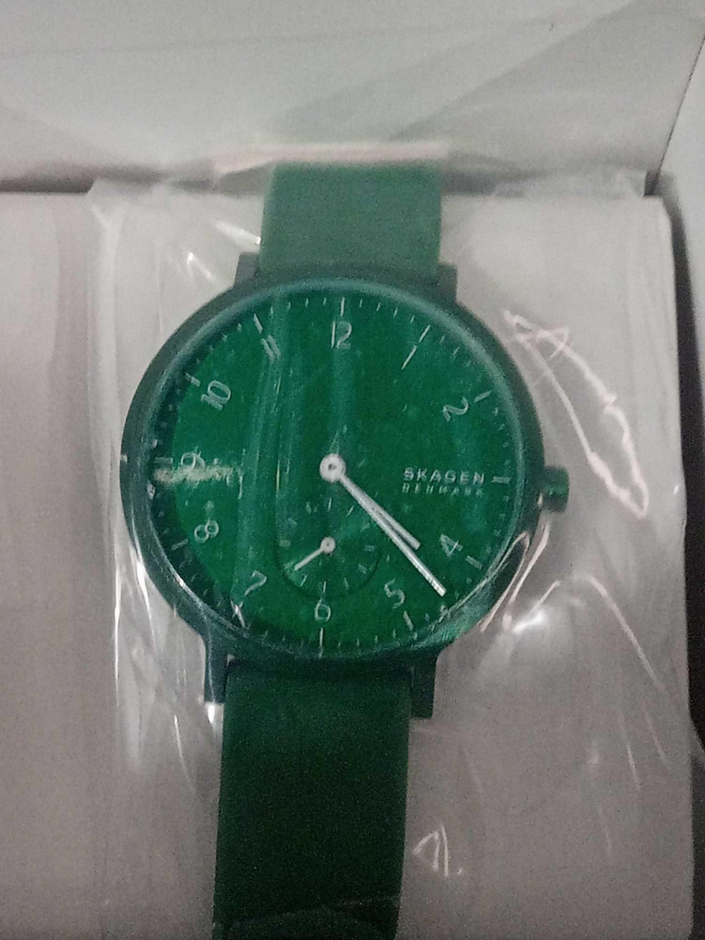 RRP £150 Boxed Skagen Denmark Green Wrist Watch - Image 3 of 3