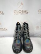 RRP £140 Unboxed Dr.Martens Silver Vegan 1460 Pascal Boots In Size 6