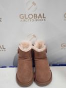 RRP £150 Unboxed Ugg Boots In Tan Size 5