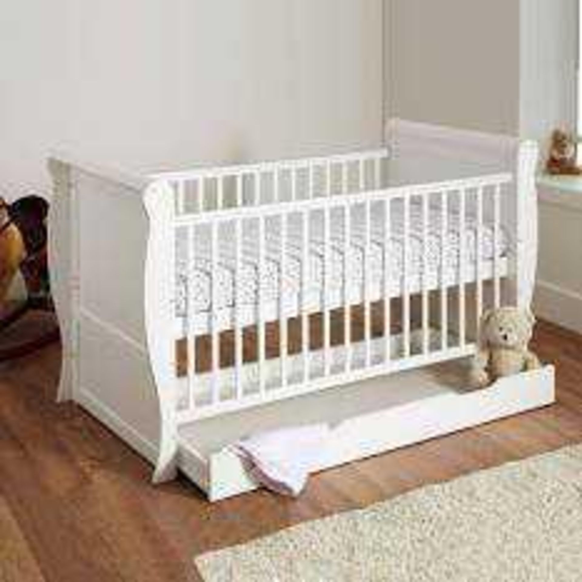 RRP £160 Boxed 4Baby 3 In 1 Sleigh Cot Bed In White