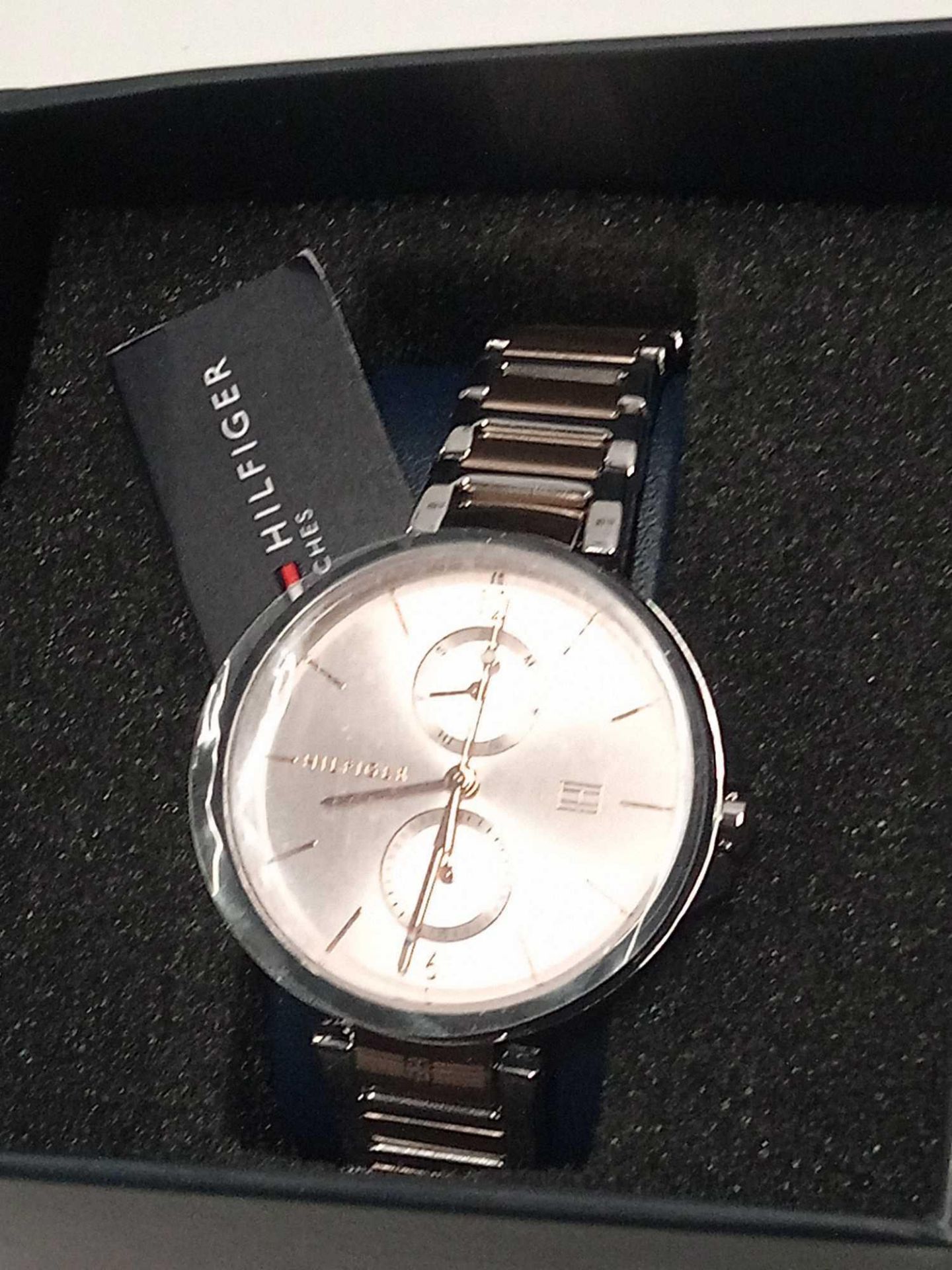 RRP £150 Boxed Tommy Hilfiger Designer Japan Movement Watch - Image 2 of 2