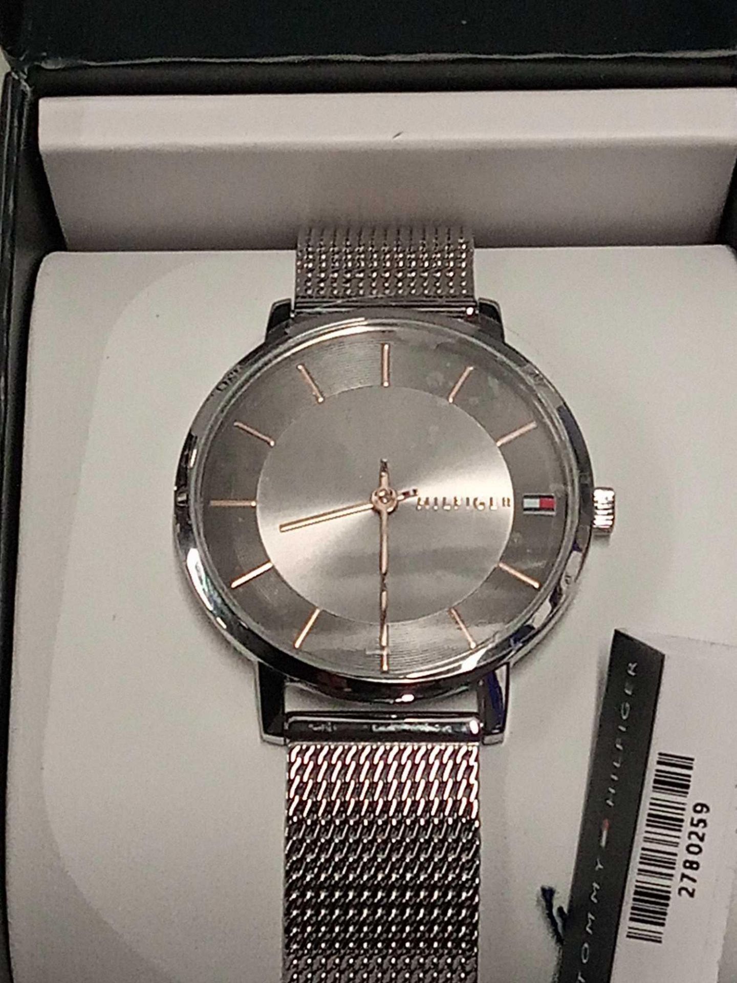 RRP £150 Boxed Tommy Hilfiger Designer Ladies Strap Watch - Image 2 of 3