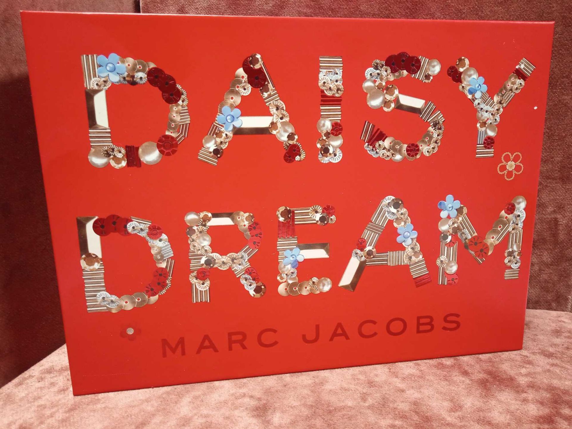 RRP £90 Boxed Gift Set Of Daisy Dream By Marc Jacobs To Contain 100Ml Edt Spray 10 Ml Mini Spray And