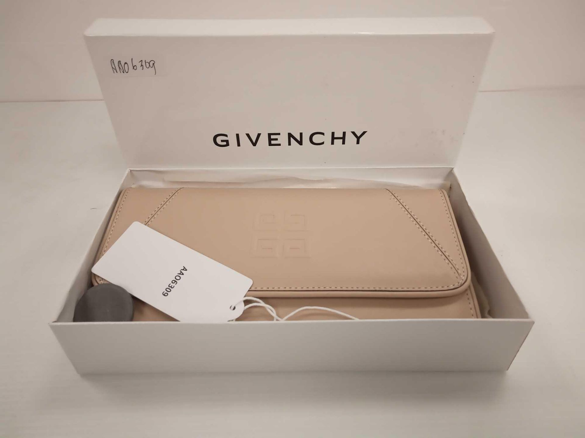 RRP £440 Boxed Givenchy Long Flap Wallet Beige Smooth Leather (Aao6309) Grade A (Appraisals