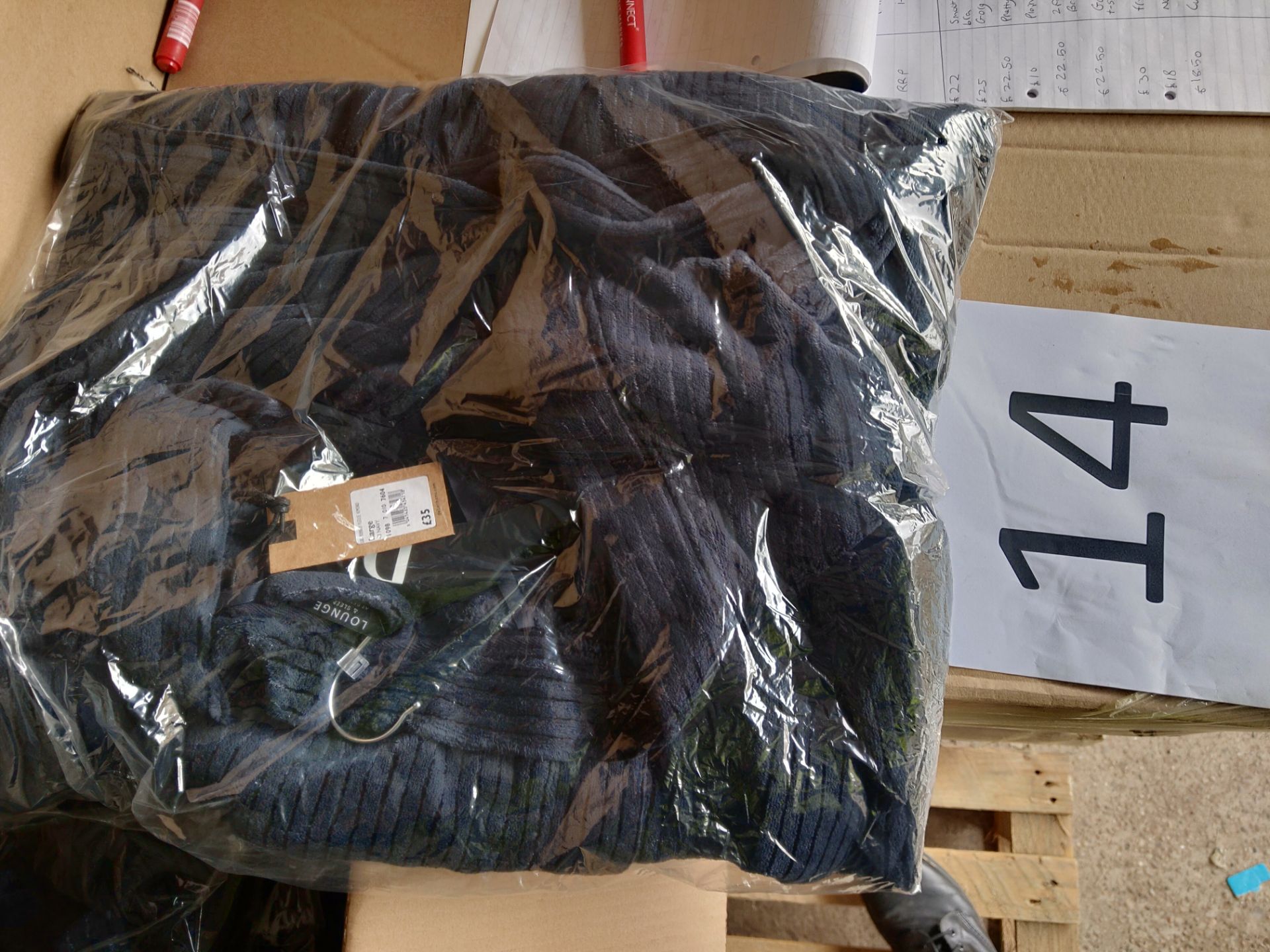 RRP £6675 Pallet To Contain 350 Assorted Brand New Tagged Debenhams Fashion Items. Pallet Contents I - Image 22 of 26