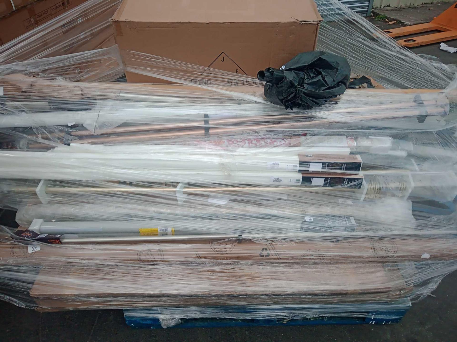 Combined RRP £800 Pallet To Contain Large Assortment Of Items To Include John Lewis Curtain Poles - Image 2 of 2