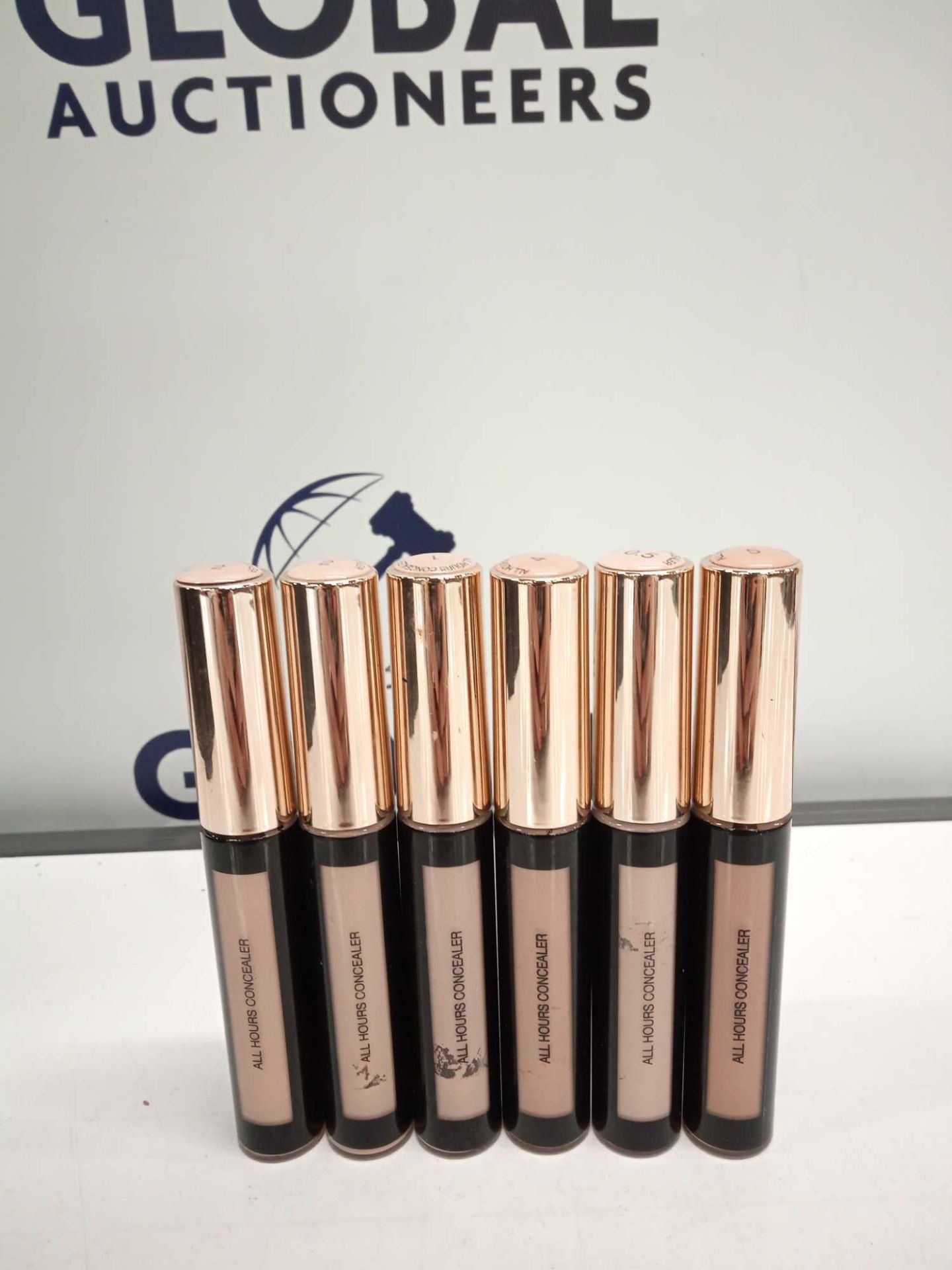 RRP £120 Gift Bag To Contain 6 Testers Of Ysl All Hours Concealer In Assorted Shades Ex-Display - Image 2 of 2