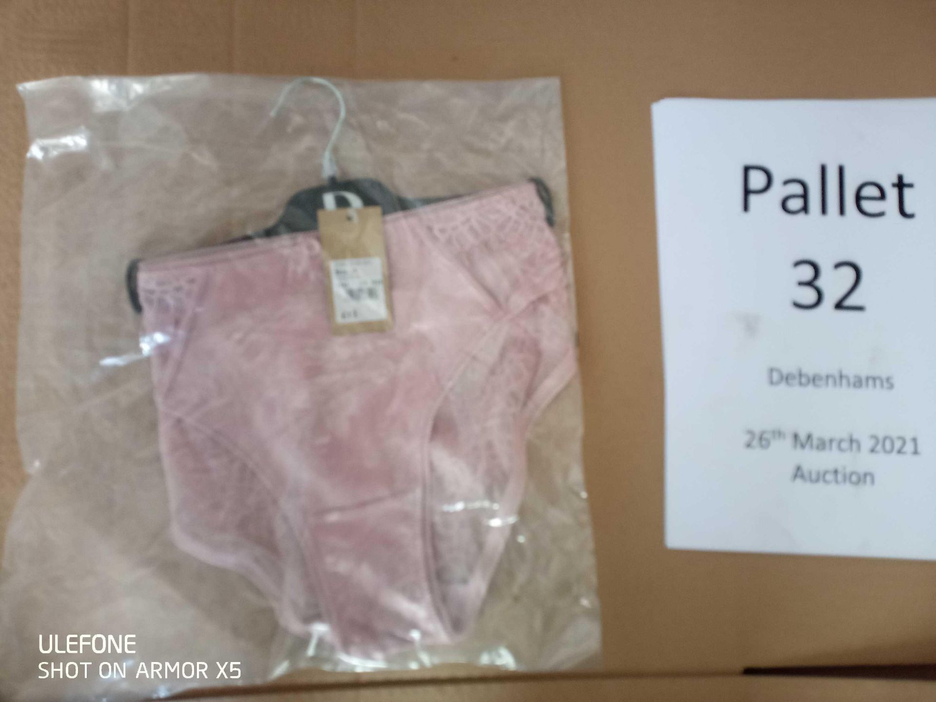 RRP £7120 Pallet To Contain 324 Brand New Tagged Debenhams Fashion Items 4 X Pink Heart Robe 25 X - Image 18 of 23