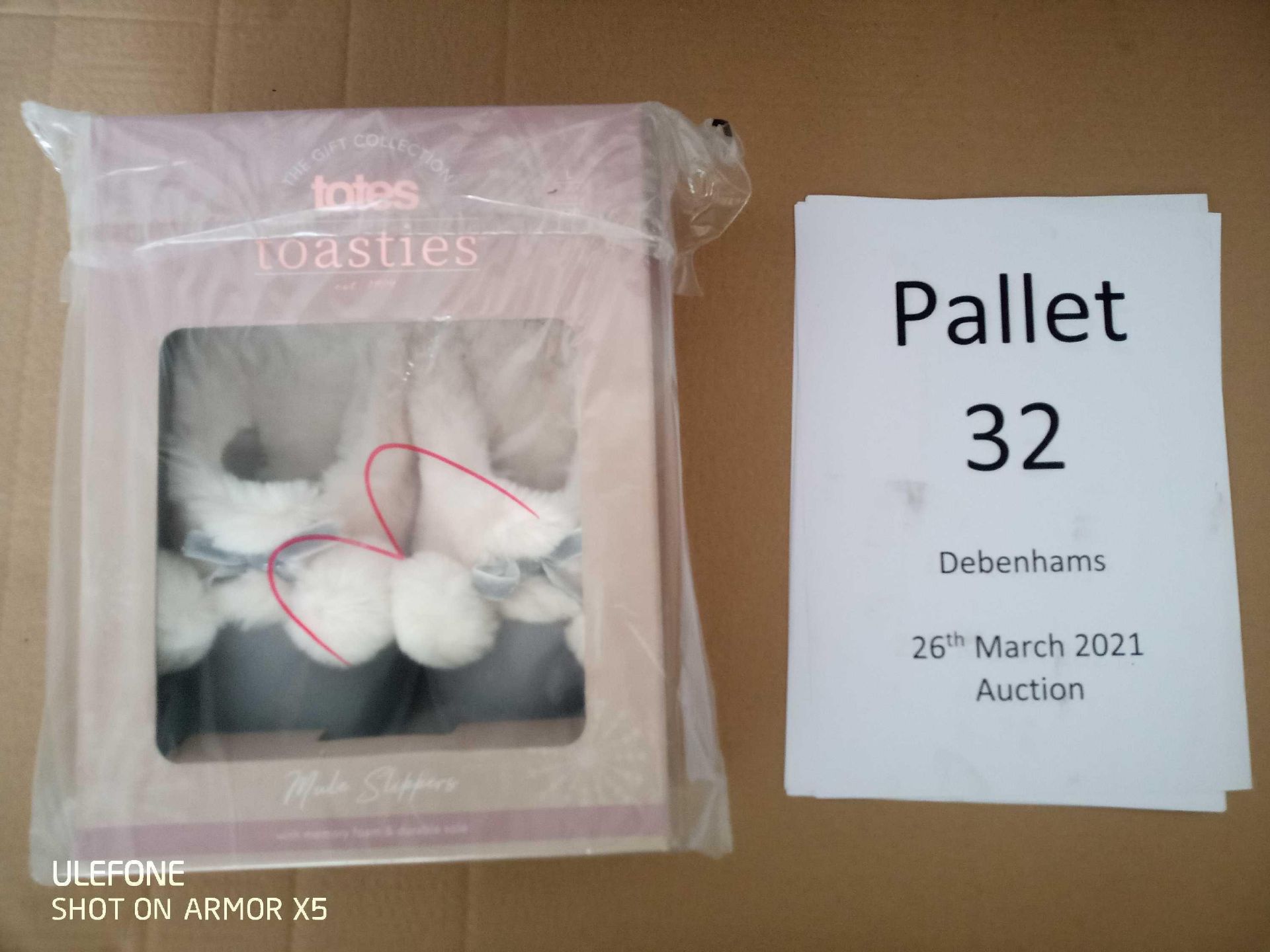 RRP £7120 Pallet To Contain 324 Brand New Tagged Debenhams Fashion Items 4 X Pink Heart Robe 25 X - Image 3 of 23