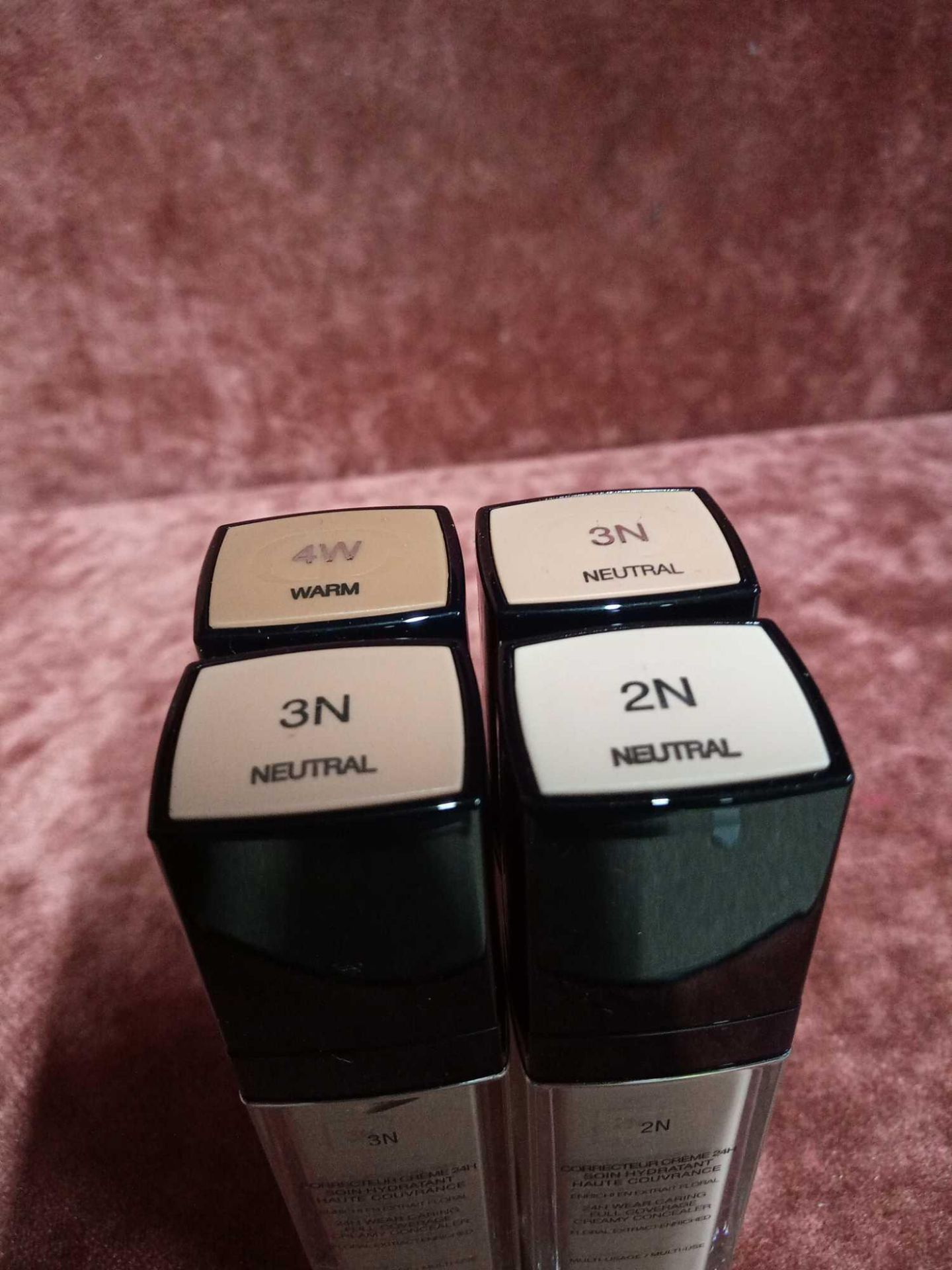 RRP £120 Gift Bag To Contain 4 Brand New Tester Of Dior Forever Skin Correct Foundation 11Ml Each In - Image 2 of 2