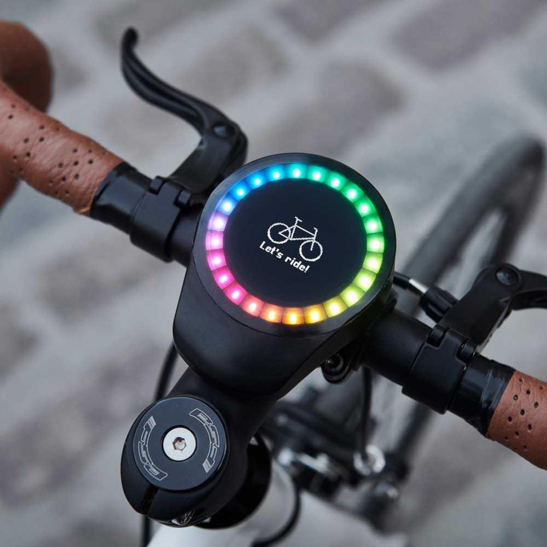 RRP £150 Boxed Smart Halo Smart Biking Accessory With Weatherproof And Long Battery Life