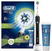 Combined RRP £120 Lot To Contain Two Boxed Oral B Pro 650 3D Action Cross Action Electric Toothbrush