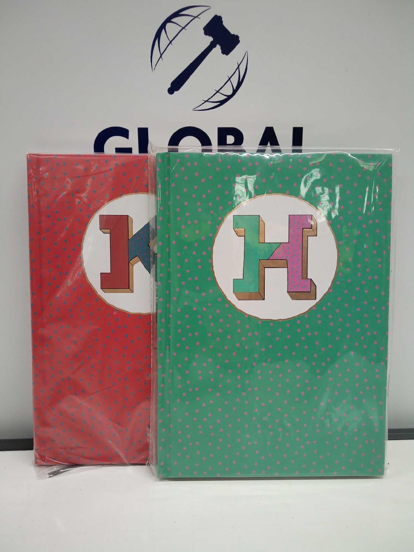 RRP £120 Lot To Contain 20 Brand New Sealed And Tagged Notebooks In Letter H Green And K Red (Each L