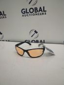RRP £170 Lot To Contain 17 Brand New Tagged Night Driver Sunglasses With Polarised Lenses And Glare