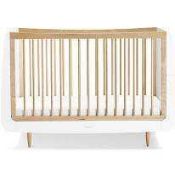 RRP £350 Boxed Snuz Kot Skandi Cot Bed In White(Lot Not Complete)