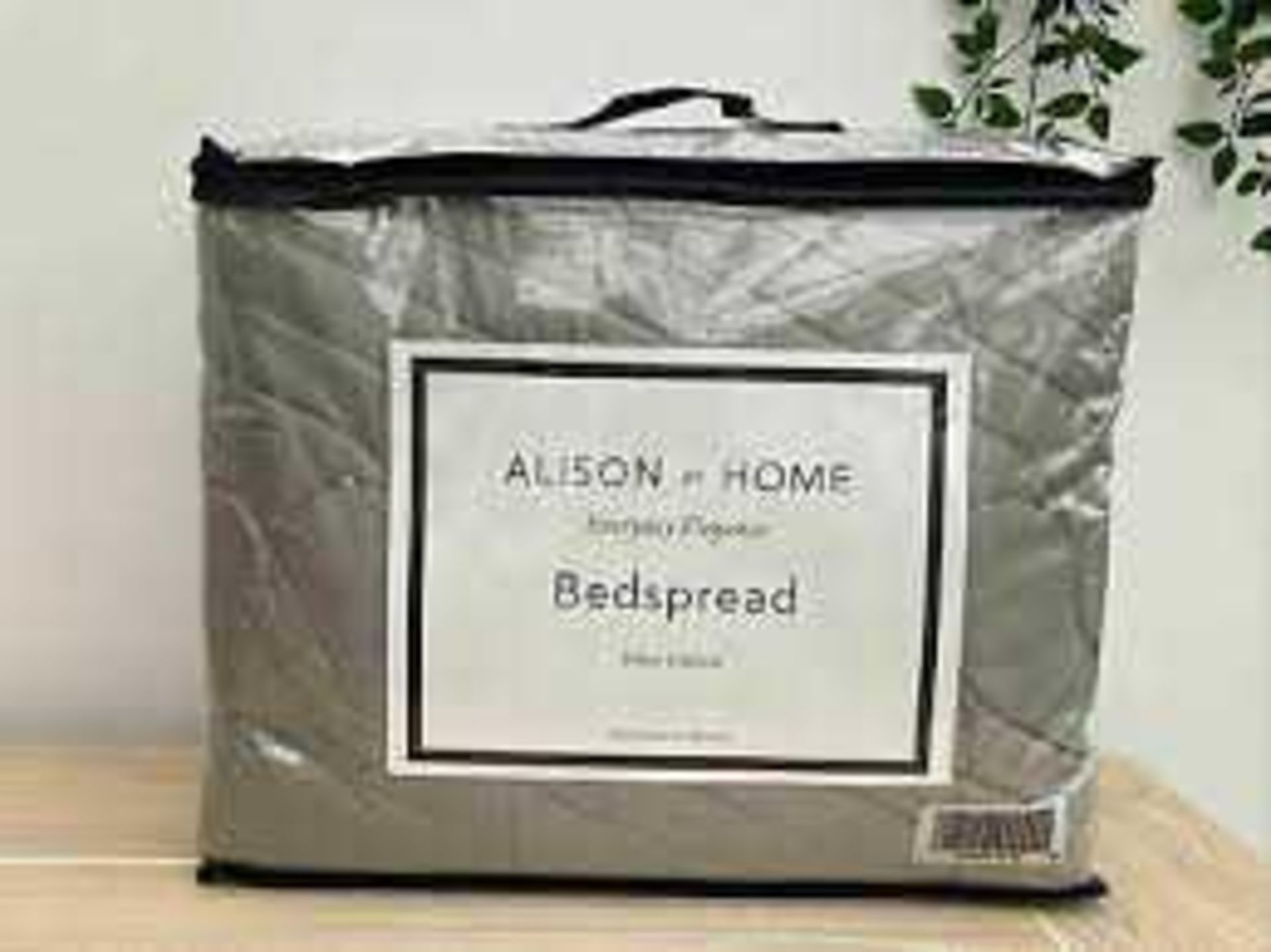 Combined RRP £160 Lot To Contain 2 Bagged Alison At Home Everyday Elegance Bedspread 260Cmx250Cm - Image 2 of 2