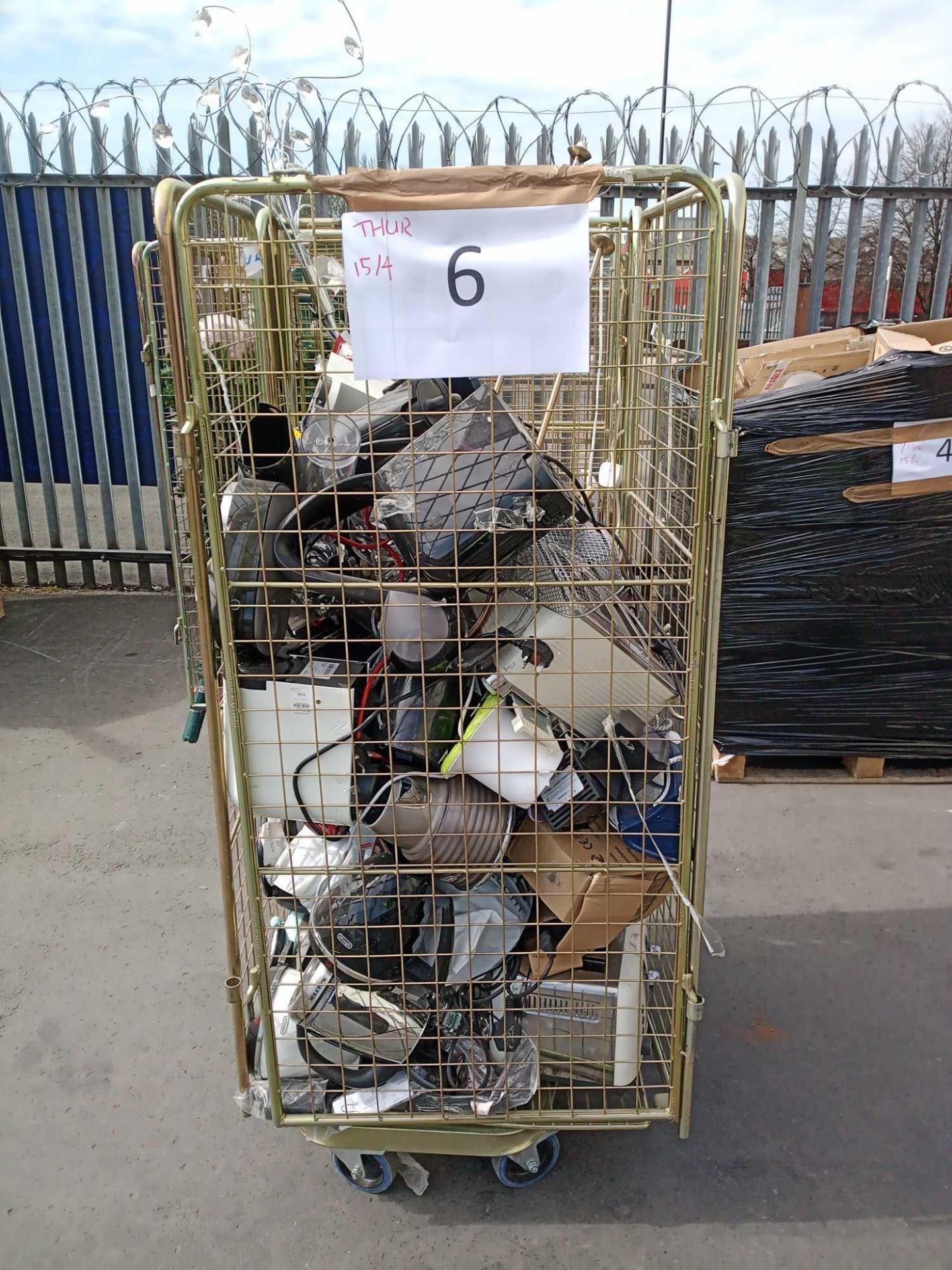 Combined RRP £700 Cage To Contain Assorted Kitchenware