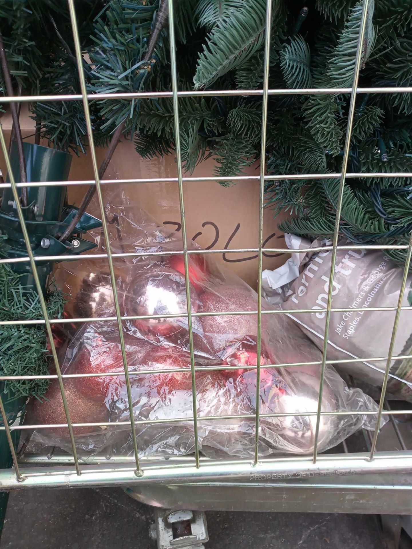 Combined RRP £400 Cage To Contain Christmas Tree And Christmas Decorations - Image 2 of 2