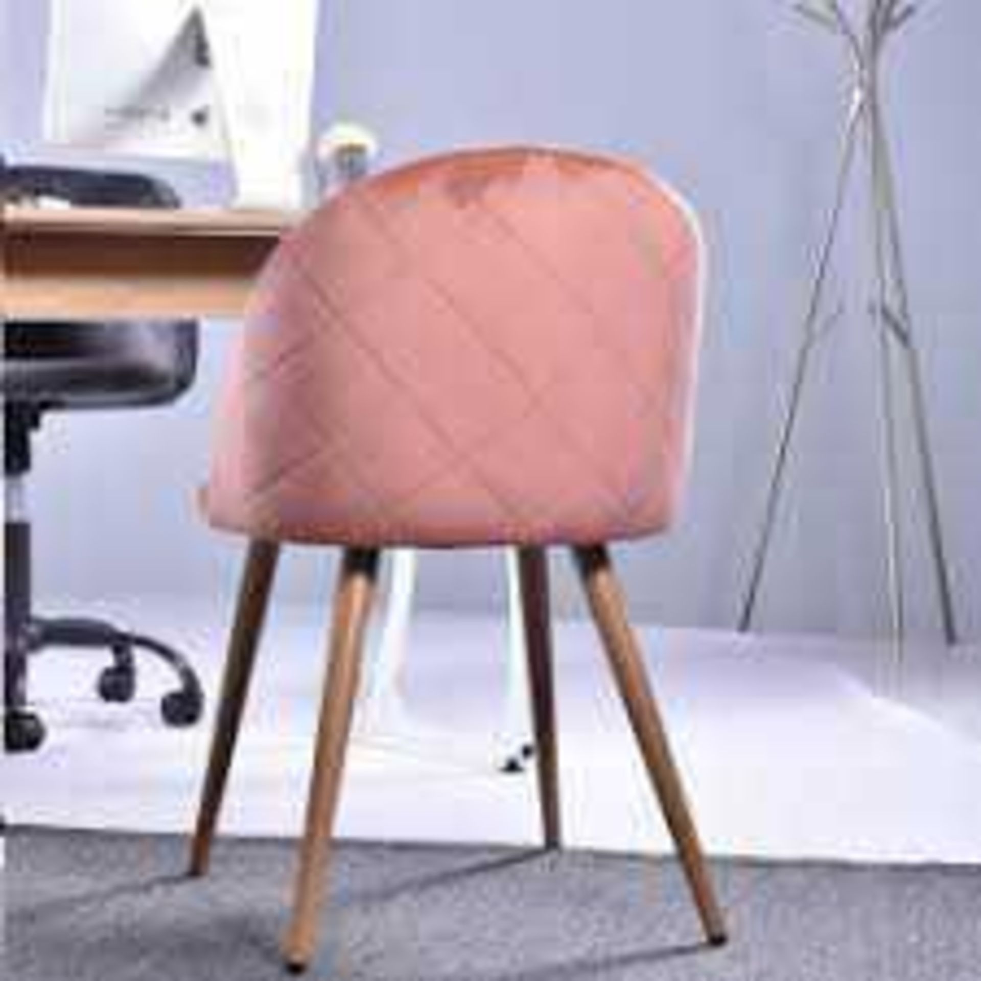 RRP £150 Boxed Zomba Rose Velvet Diamond Mental Chair