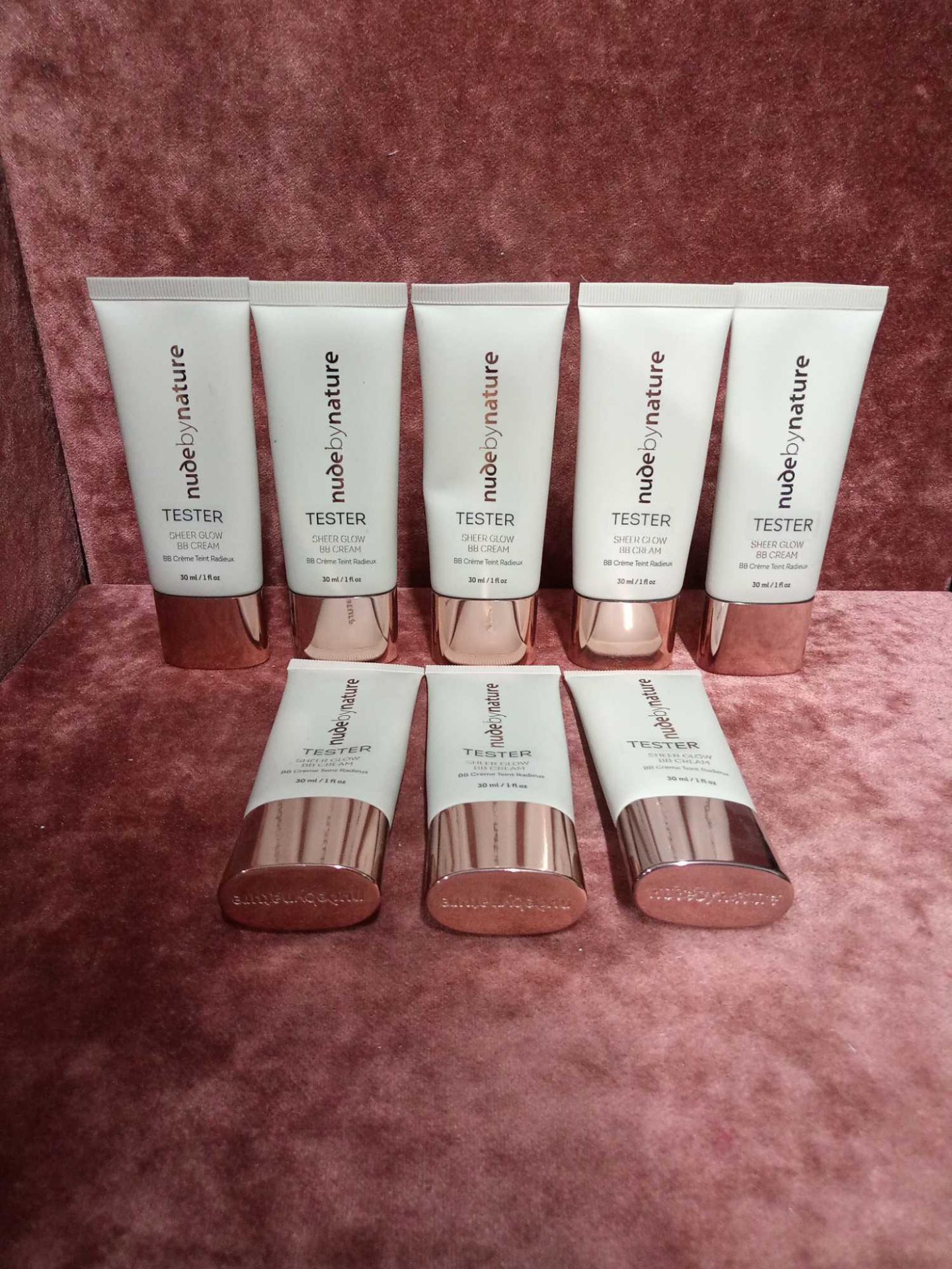 RRP £160 Gift Bag To Contain 8 Brand New Tester Of Nude By Nature Sheer Glow Bb Cream In Assorted Sh