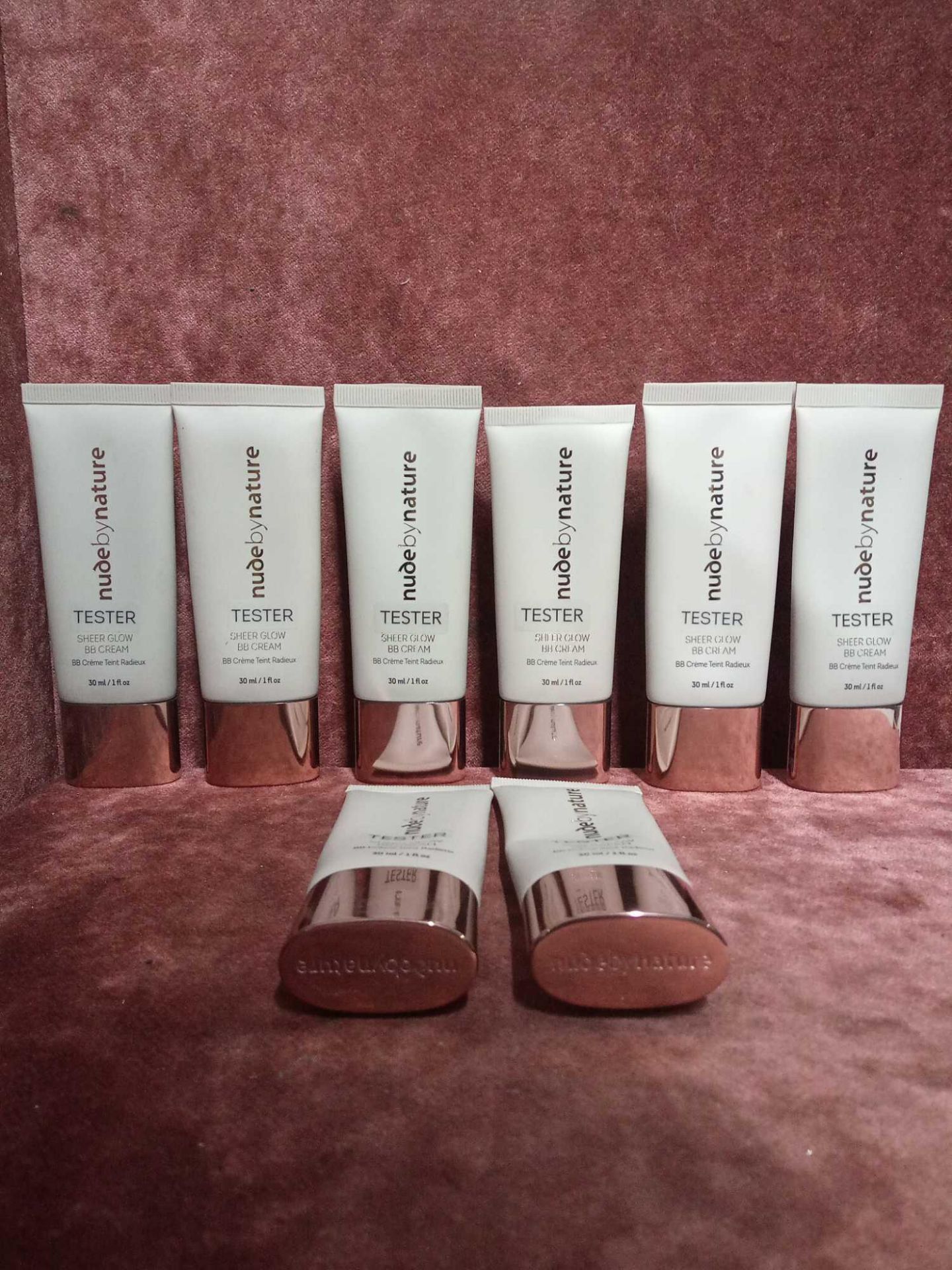 RRP £160 Gift Bag To Contain 8 Brand New Tester Of Nude By Nature Sheer Glow Bb Cream In Assorted Sh