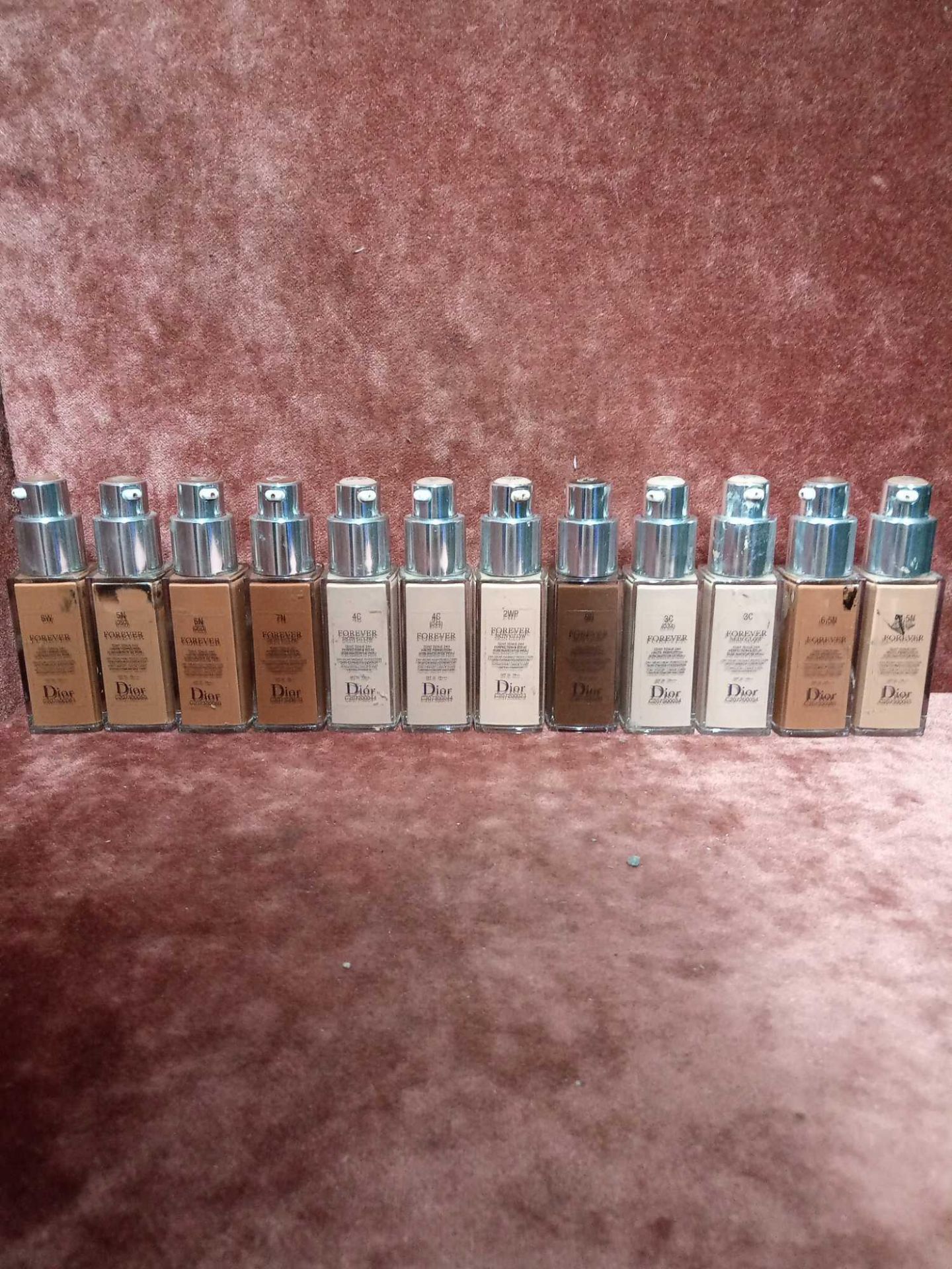 RRP £240 Gift Bag To Contain 12 Tester Of Dior Forever Skin Care Foundation In Assorted Shades Ex-Di