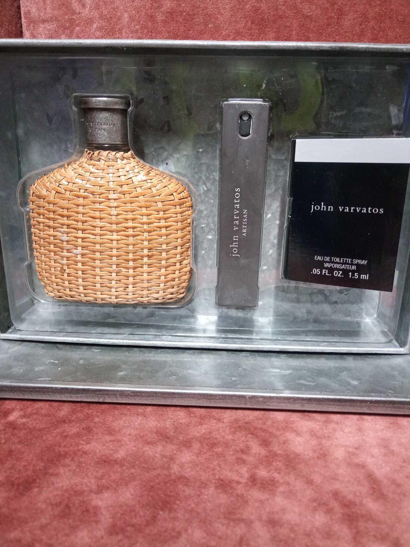 RRP £100 Artisan Perfume Gift Set For Men Edt 125Ml,Travel Spray And Mini Spray - Image 2 of 2