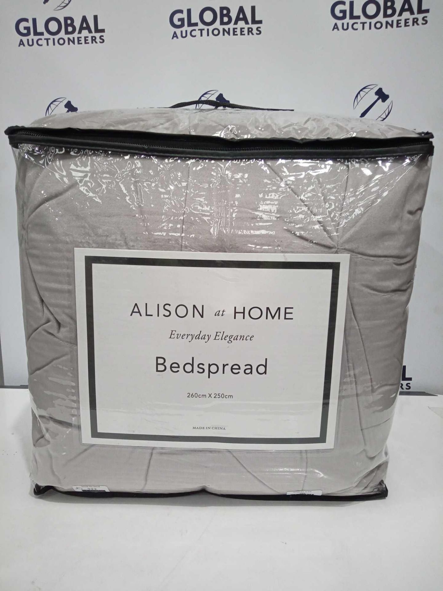 Combined RRP £140 Lot To Contain Two Bagged And Zipped Alison At Home Everyday Bedspread In Colours - Image 2 of 2