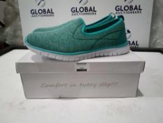 RRP £50 - £70 Boxed Flex And Soft Slip On Trainer In Teal Size 5. Flex And Soft Slip On Trainer In T