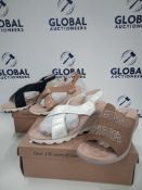 RRP £280 For 8 Boxed Brand New Cushion-Walk Flexible Comfort Shoes In Various Colours And Styles