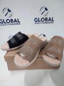 RRP £350 For 10 Boxed Brand New Cushion-Walk Flexible Comfort Shoes In Various Colours And Styles