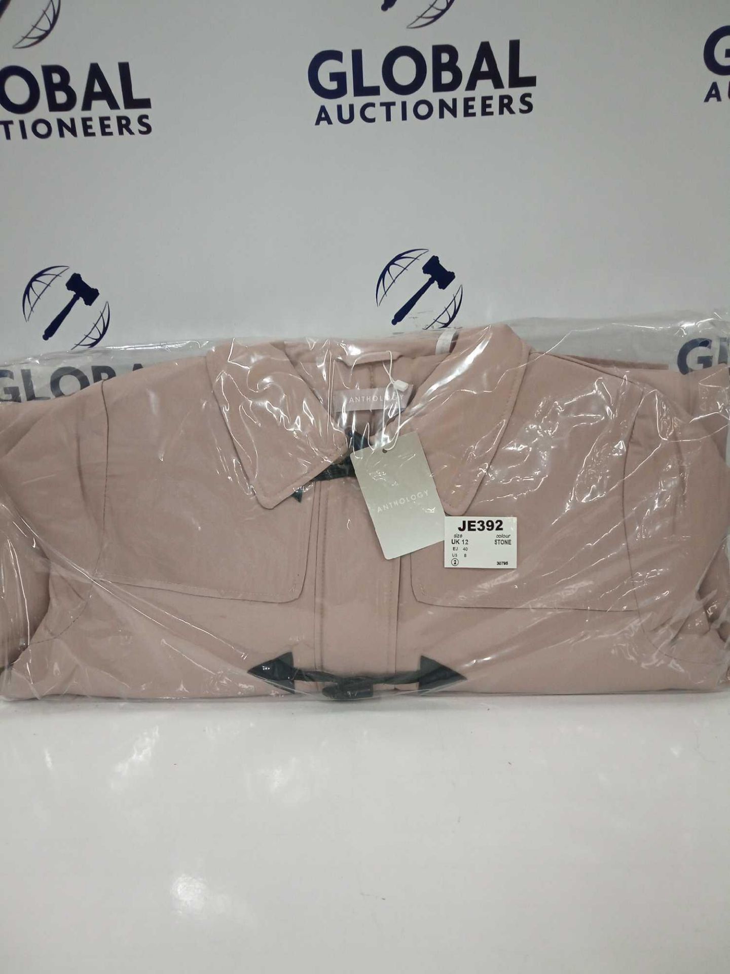 RRP £240 Lot To Contain 8 Brand New Bagged And Tagged Duffle Jacket In Assorted Sizes
