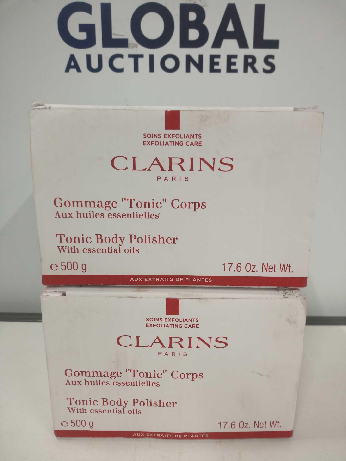 RRP £330 Gift Bag To Contain 2X 500G Clarins Paris Gommage Tonic Corps Tonic Body Polisher Ex Displa