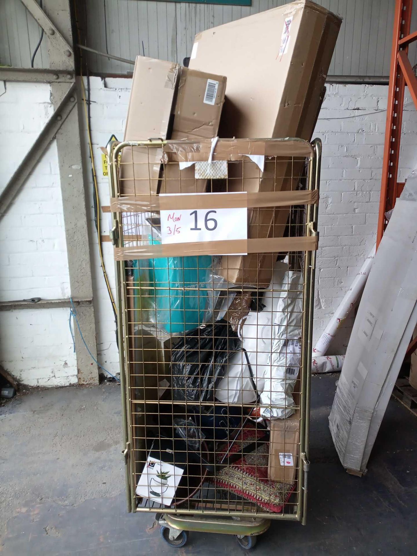 Combined RRP £300 Cage To Contain Part Lot Furniture, Frame, Toilet Seat, Decorative Ornament, Misce