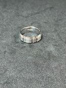 RRP £1100 18ct White Gold Gents Diamond Cut Design Wedding Ring